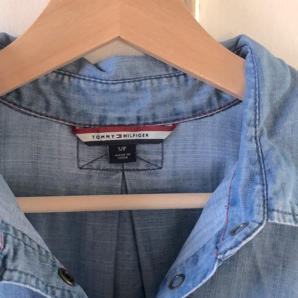 50% off in bundle - Tommy Hilfiger Top - Picture 3 of 6